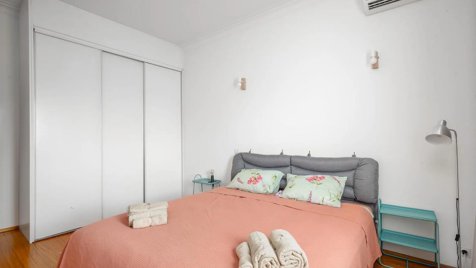 Charming 2Bd Apartment In The Heart Of The City 索菲亞 保加利亚
